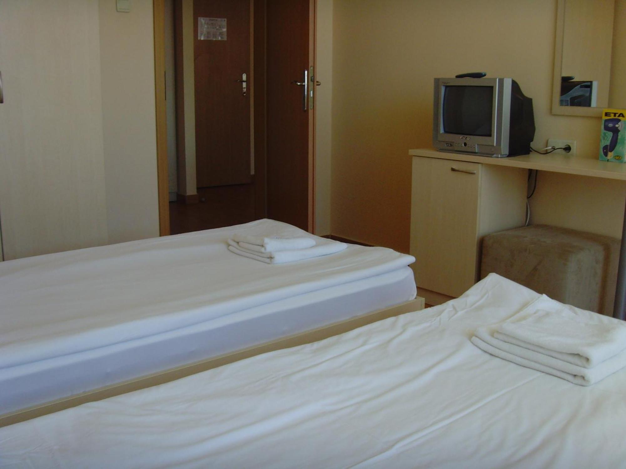 Complex Sunny Dreams Aparthotel Pantai Sunny Luaran gambar