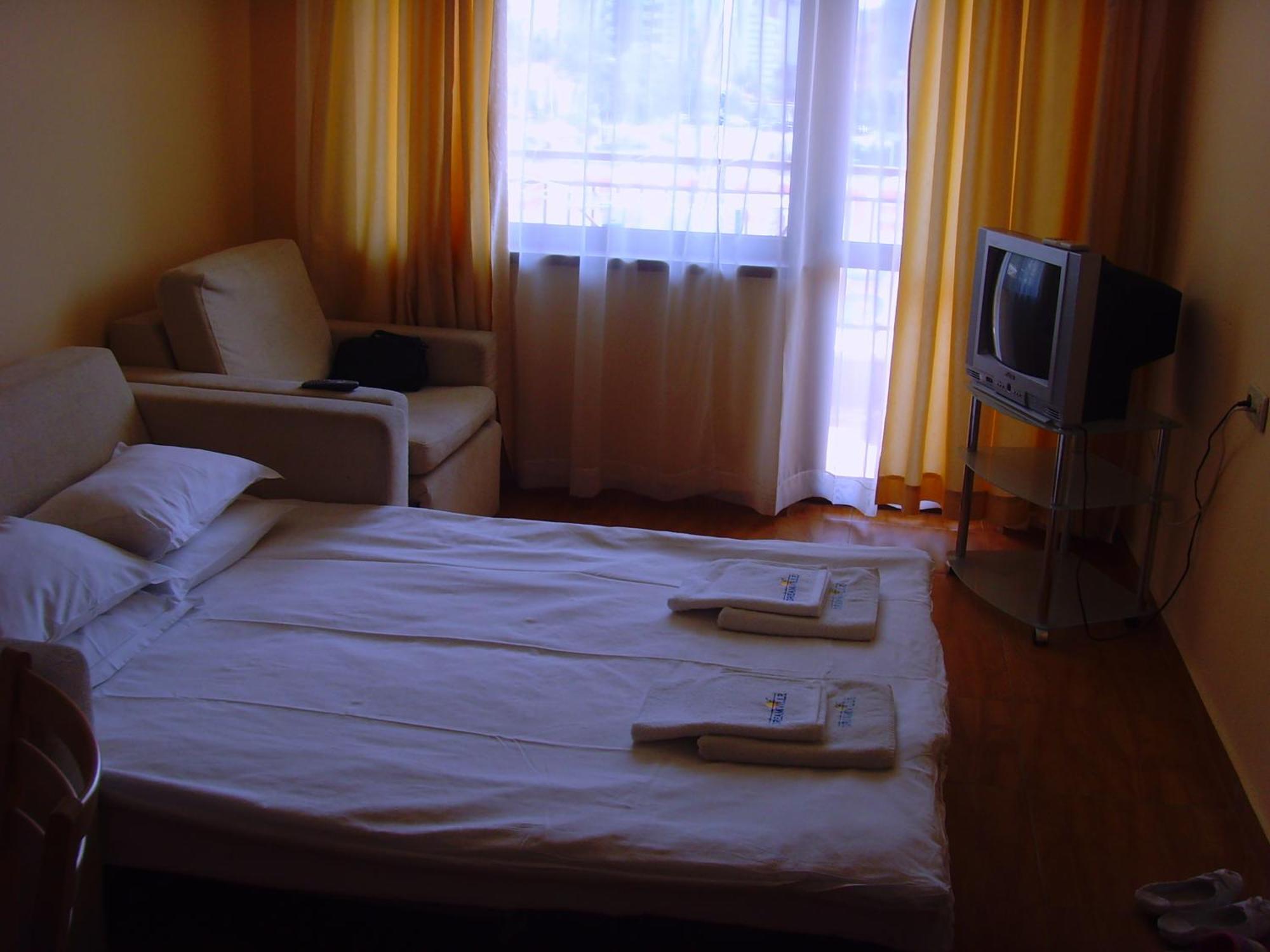 Complex Sunny Dreams Aparthotel Pantai Sunny Luaran gambar