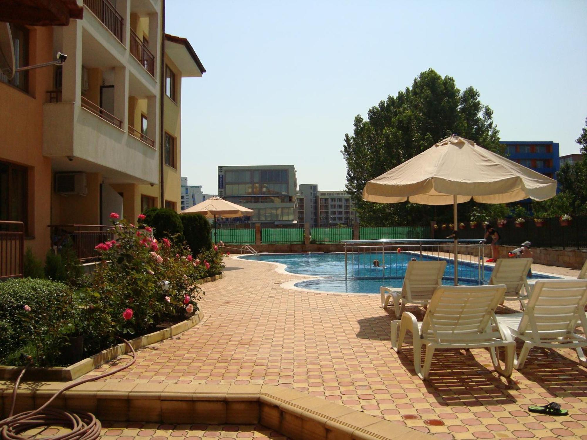 Complex Sunny Dreams Aparthotel Pantai Sunny Luaran gambar